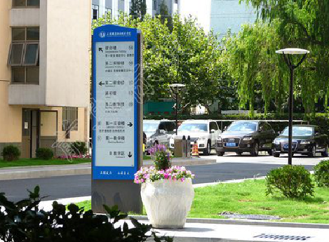 宜都哪些因素影响宣传栏的制作？